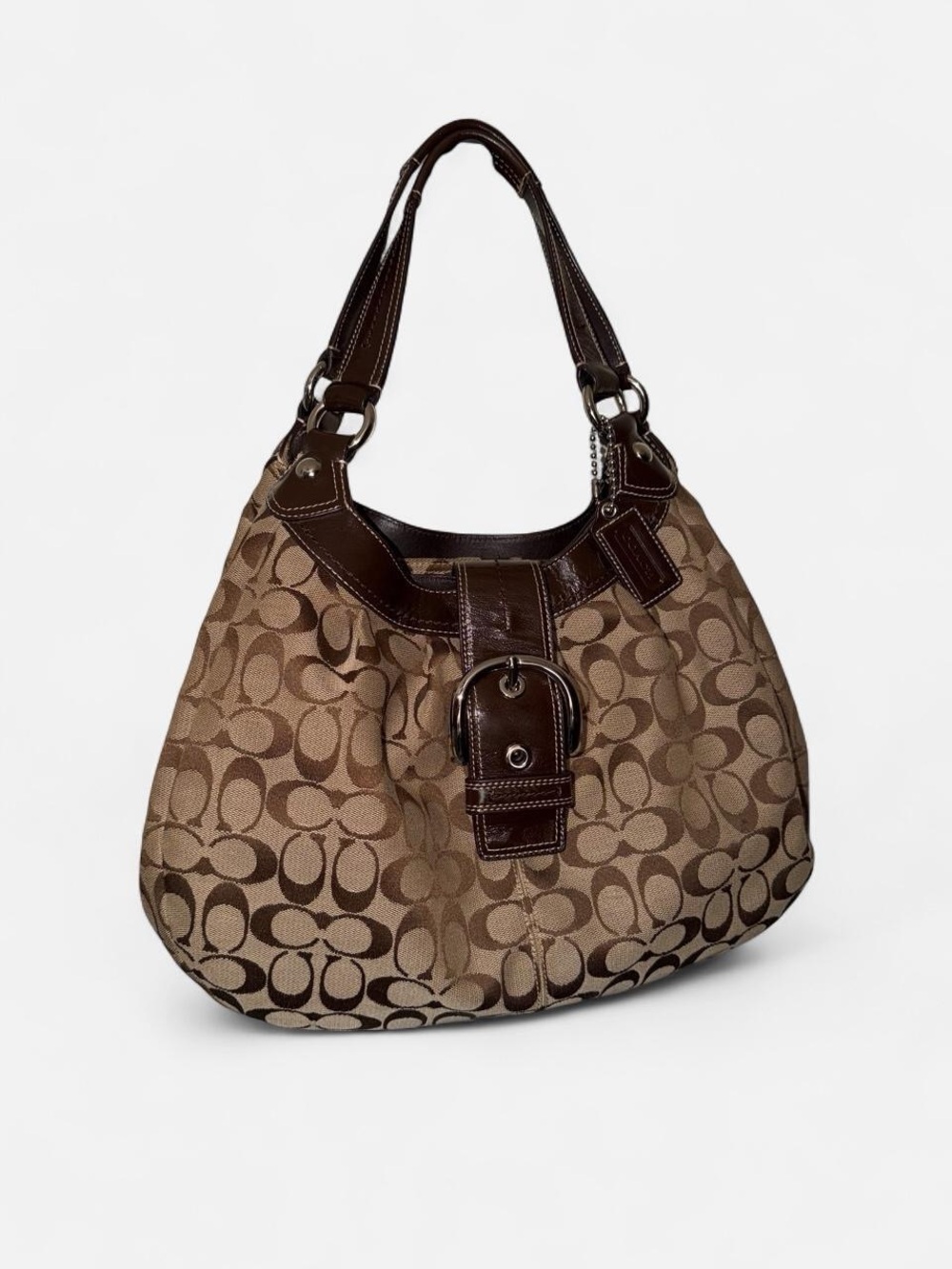 Y2K Soho Lynn signature buckle bag. Brown/beige monogram canvas. #designer#boho